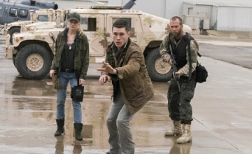 Кадр из сериала Бойтесь ходячих мертвецов